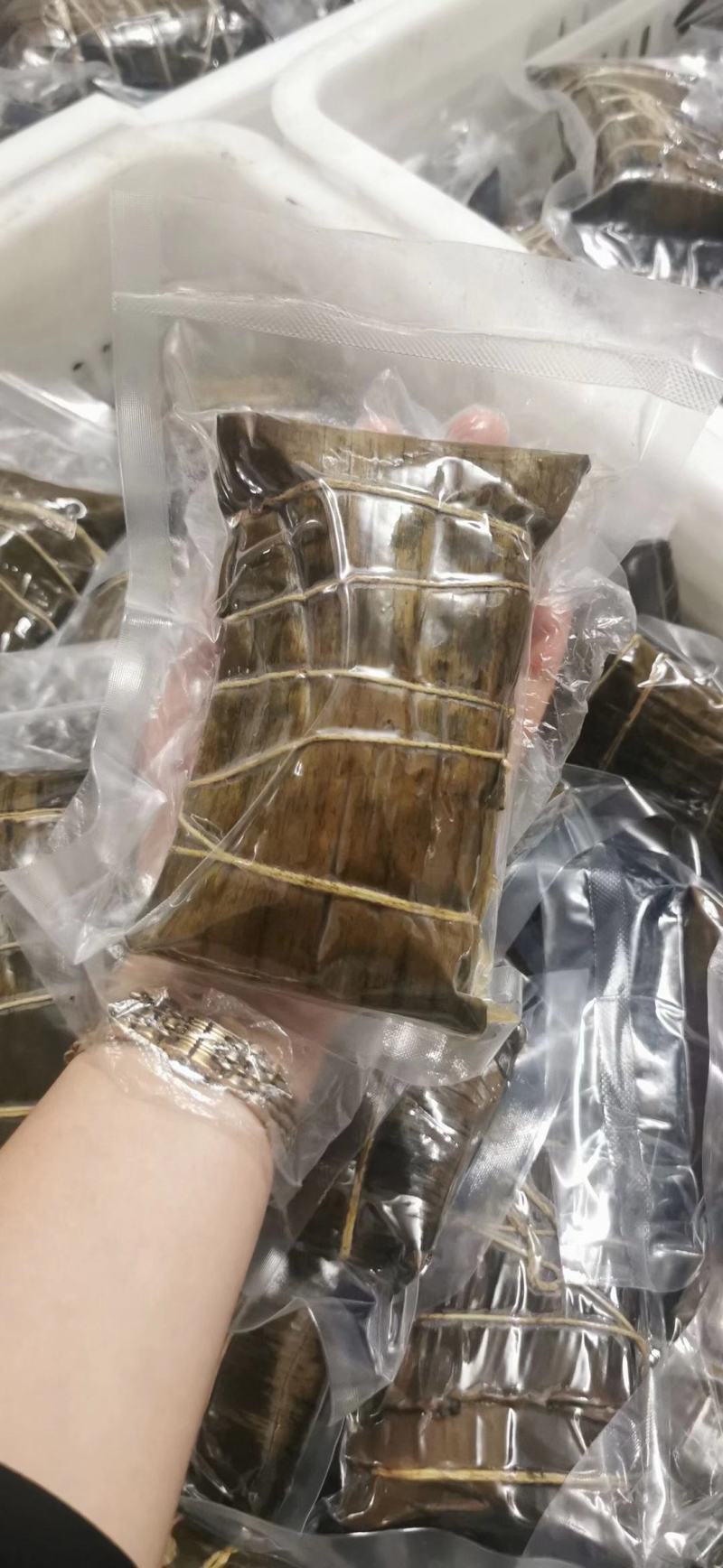 硇洲芭蕉叶海鲜鲍鱼粽哈喽原味瑶柱虾米肥瘦猪肉350g每条