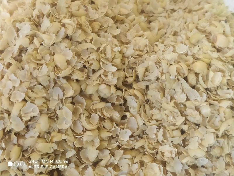 大豆壳（黄豆皮），厂家直销无沙无杂质，价格优惠，保证质量
