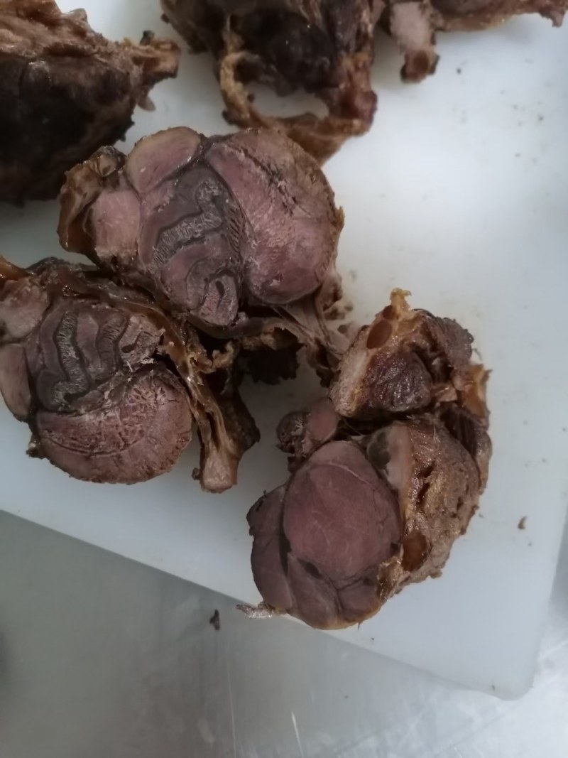 酱香猪腱子，直接切片食用，酱香浓郁，酱的本色