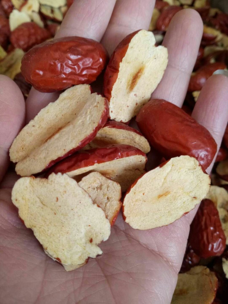 厂家直供批发新疆红枣片枣干嘎嘣脆甜商家一手货源