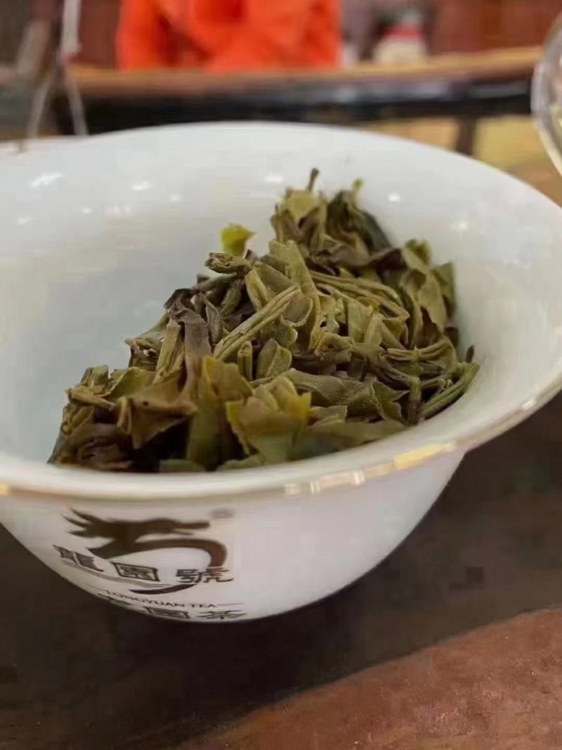 云南普洱茶龙园号董事长70周年纪念饼珍藏版
