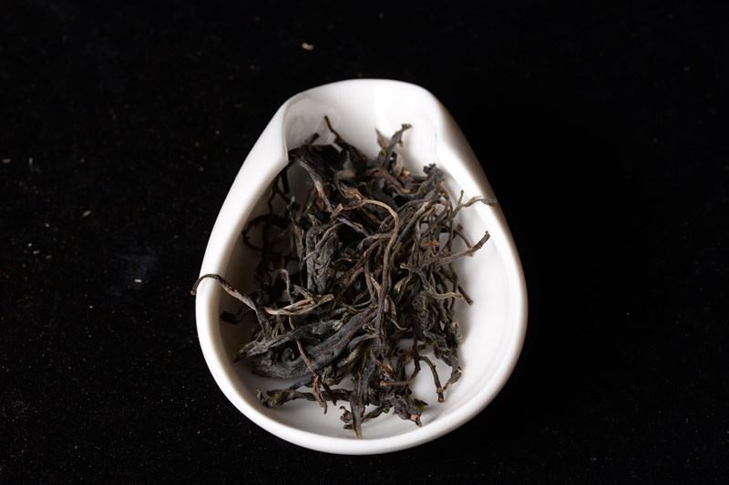 2021年春茶易武弯弓早春古树散茶云南普洱茶生茶散装