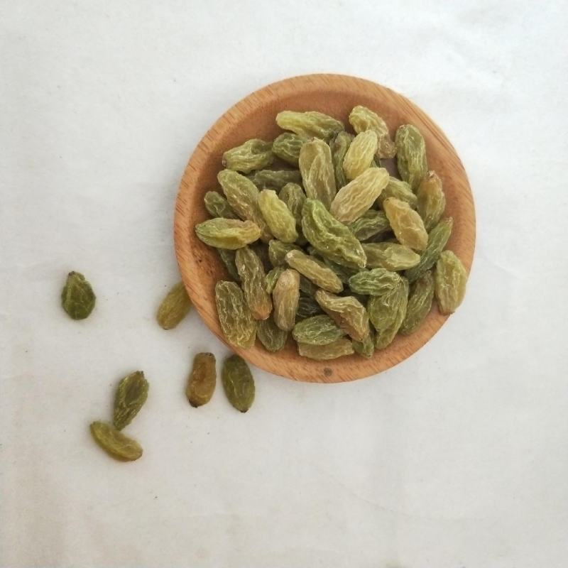 新疆葡萄干十公斤一箱绿葡干代发多规格零食加工零售大量现货