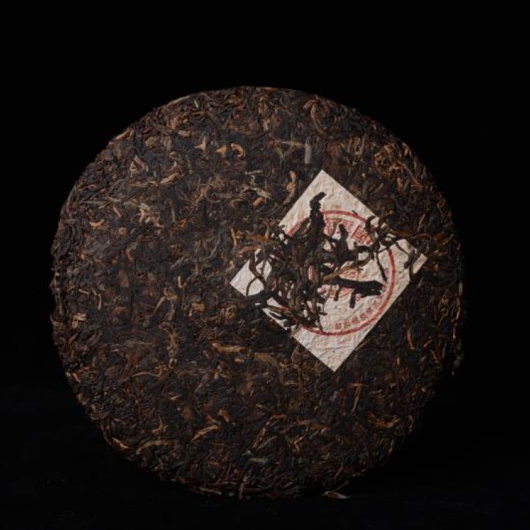 古树普洱茶批发]云南昌泰号七子饼茶642特制青饼干仓典藏06年昌泰集团