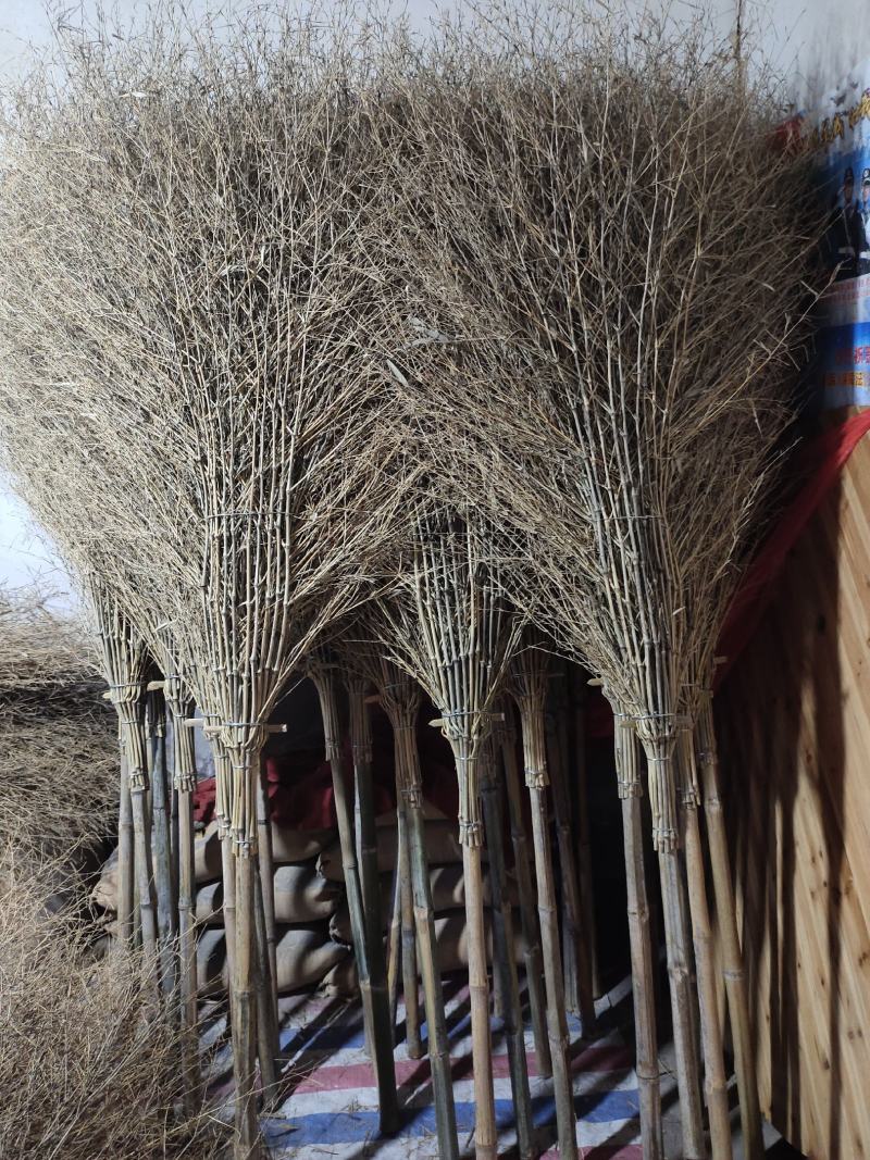 竹枝扫把，竹枝大扫大适合庭院，街道，学校工厂，扫雪等用处