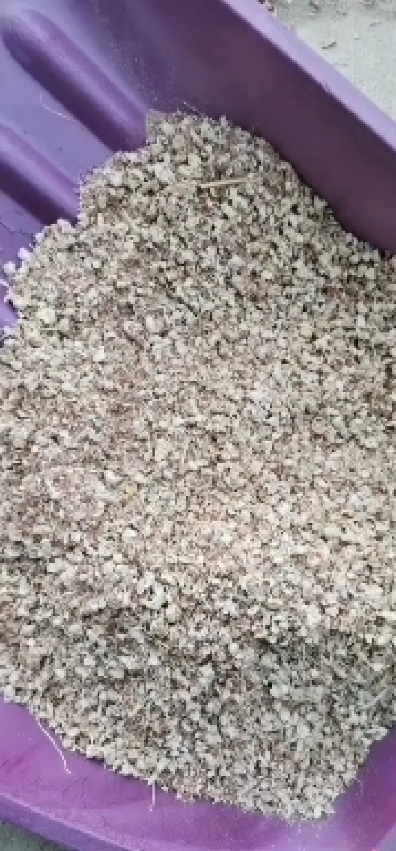 菌需物资玉米芯棉籽壳棉渣稻草麸皮次粉现货