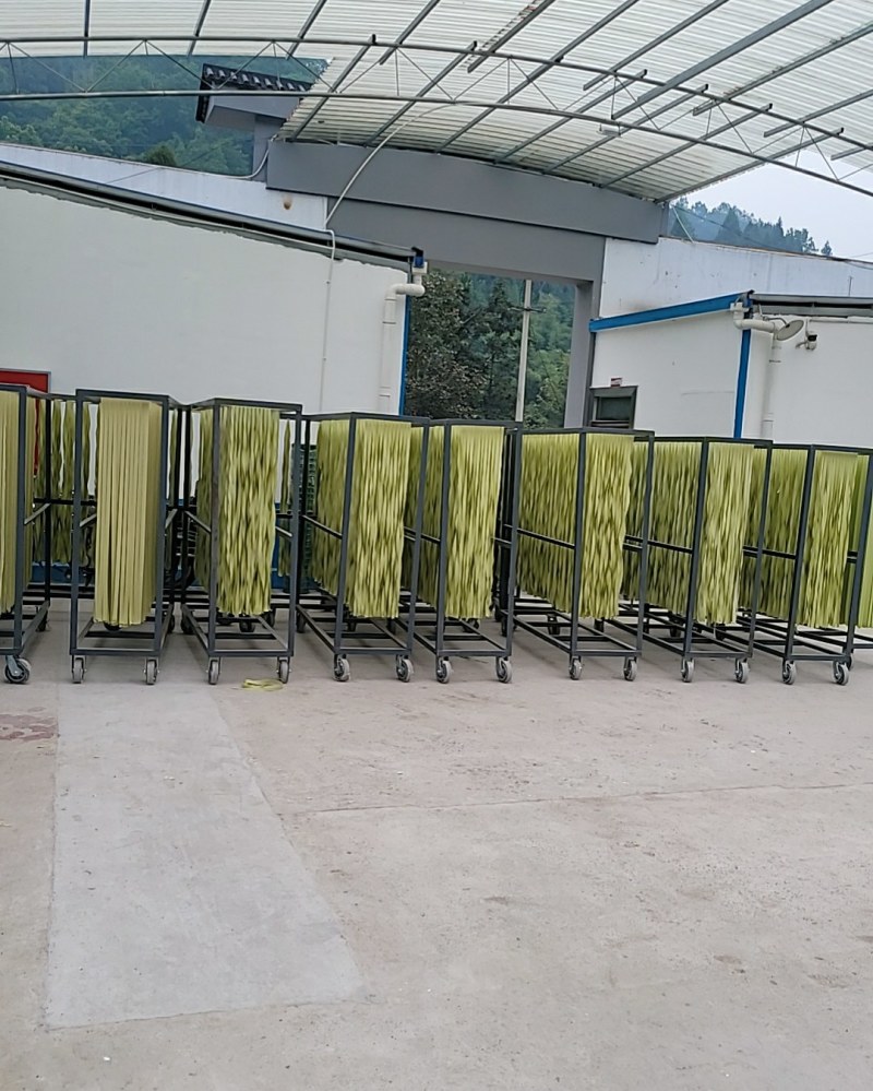 手工制作面条菠菜面南瓜面地摊展会货源批发