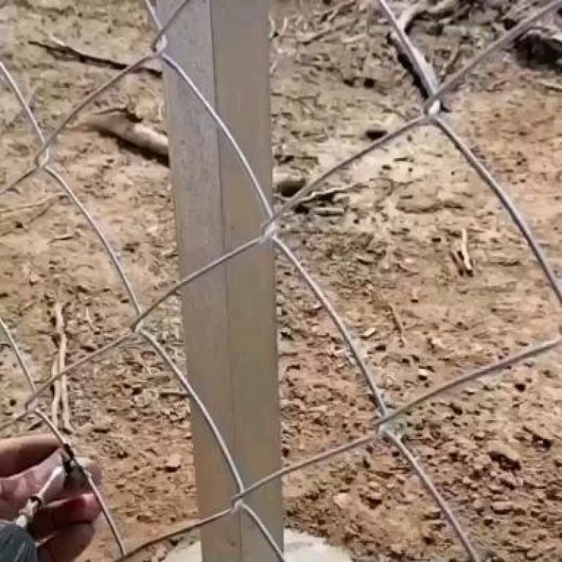 柔性围网，美观结实，使用简便，养殖种植圈围都是不错的