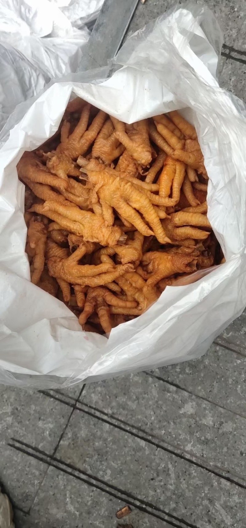鸡爪短爪长爪五香凤爪。