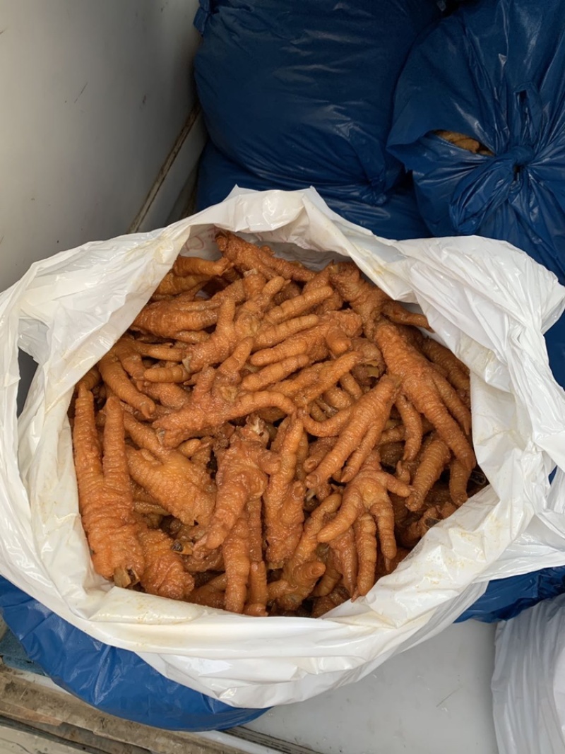 鸡爪短爪长爪五香凤爪。