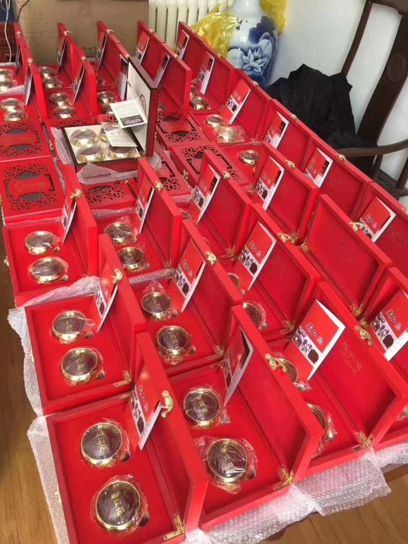 精品特级藏红花，来自伊朗，喜欢的来订购吧！