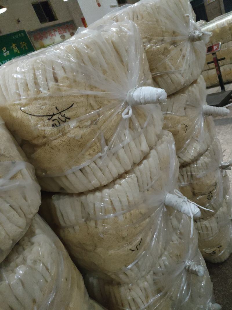 福建古田精品长裙竹荪各种规格都有，诚信经营，