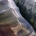 果实颜色呈油绿或翠绿。鲜嫩的黄瓜顶花带刺，果肉脆甜多汁，