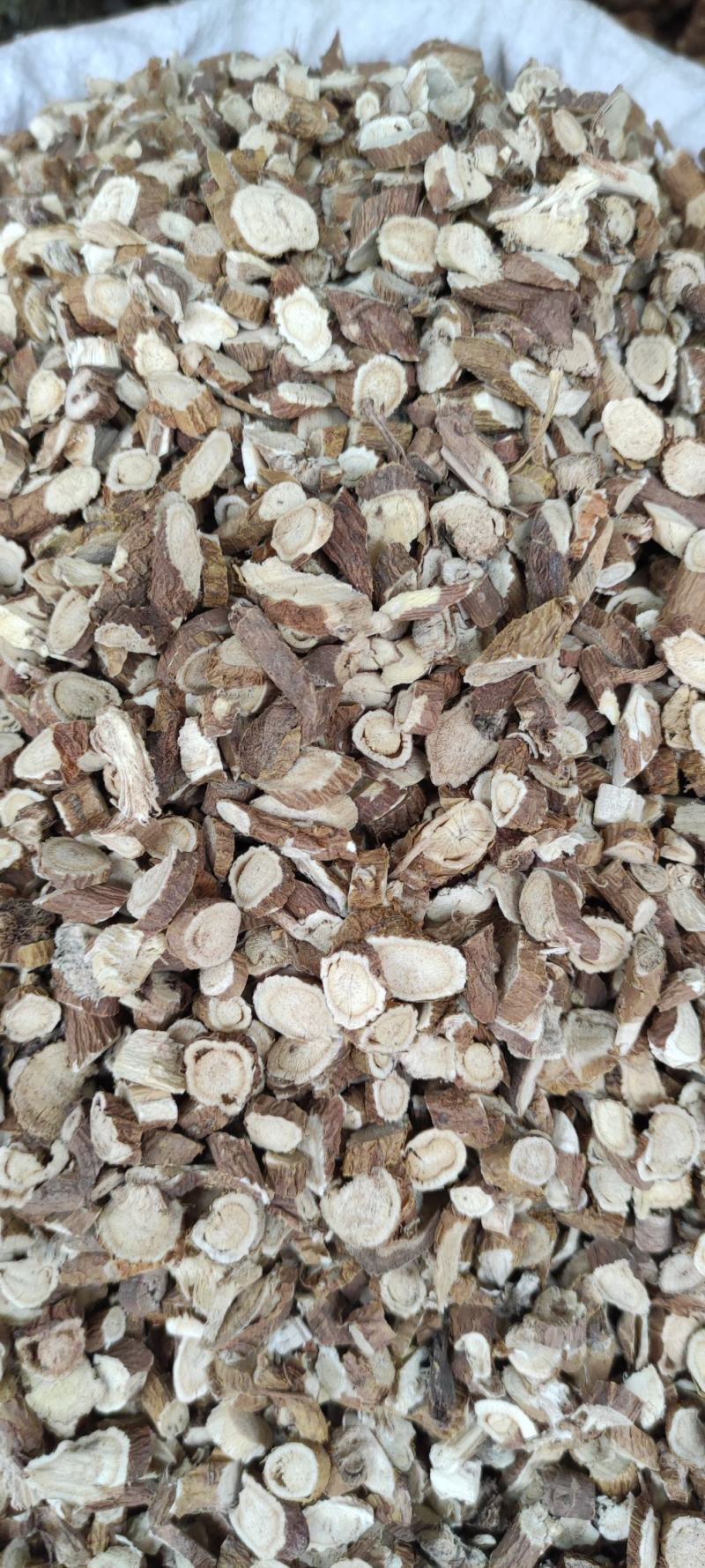 苦参～新货～包含量～量大优惠～小片便宜14元