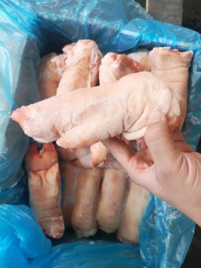猪蹄，一级猪前蹄，有感兴趣的老板欢迎各位光临！