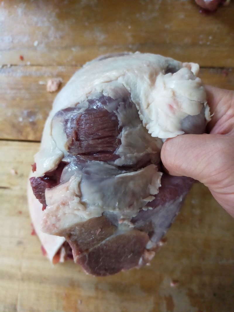 羊后腿肉，羊腿肉，感兴趣的欢迎各位老板光临！