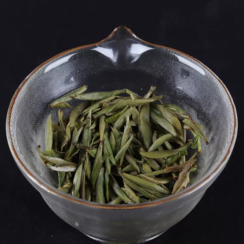 福鼎白茶2021年新茶白毫银针饼茶300克