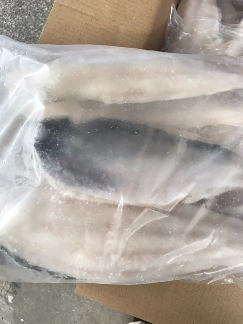 带皮巴沙鱼柳9成精修毛重20斤/件A级品质