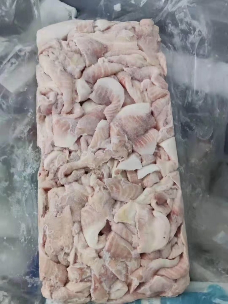 食堂快餐巴沙鱼鱼柳碎肉片20斤/件无骨无刺