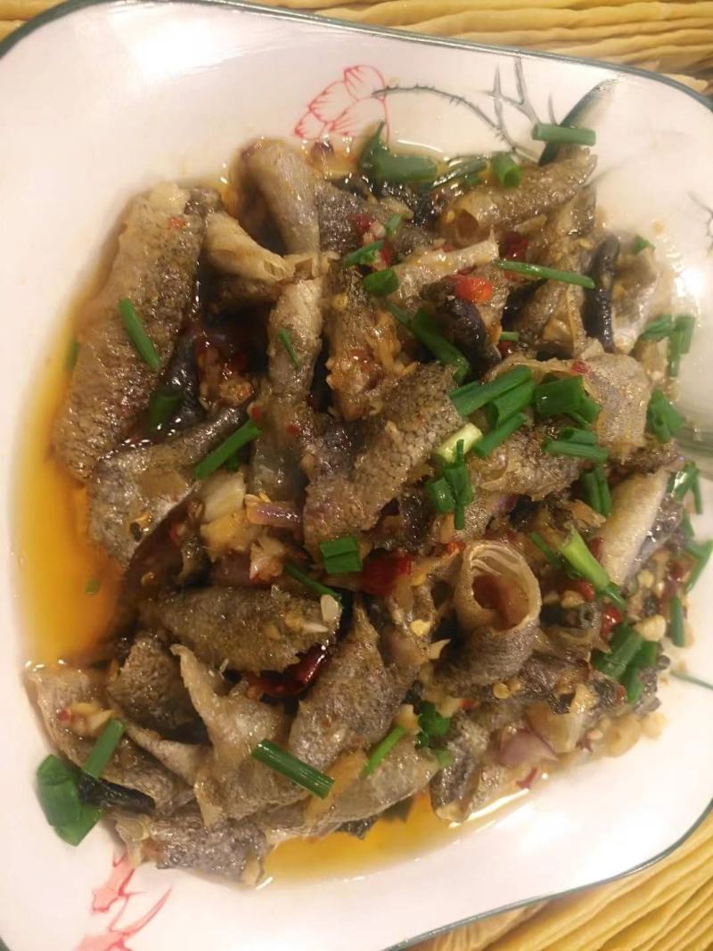 食用鱼皮深海鱼皮摆鱼皮凉拌鱼皮大海鱼皮地摊靠谱鱼皮产品