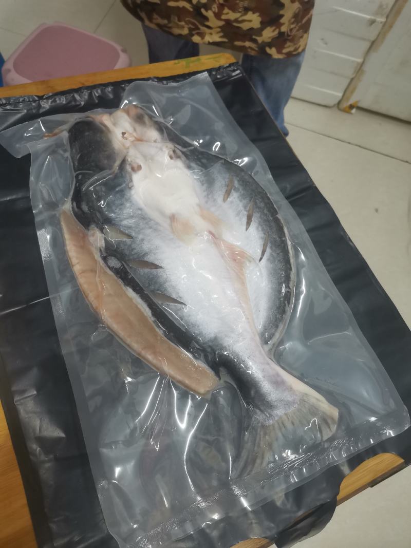 新鲜腌制开背去骨巴沙鱼12条烤鱼专用2斤一条