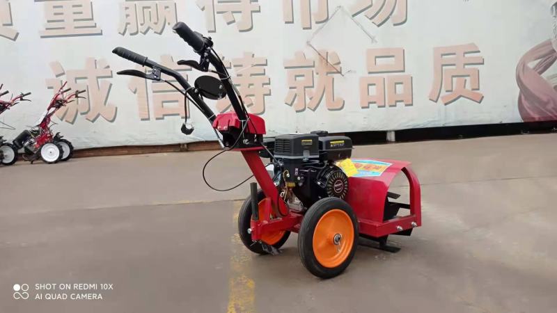 汽油除草机碎草机手推式割草还田机农用大功率果园