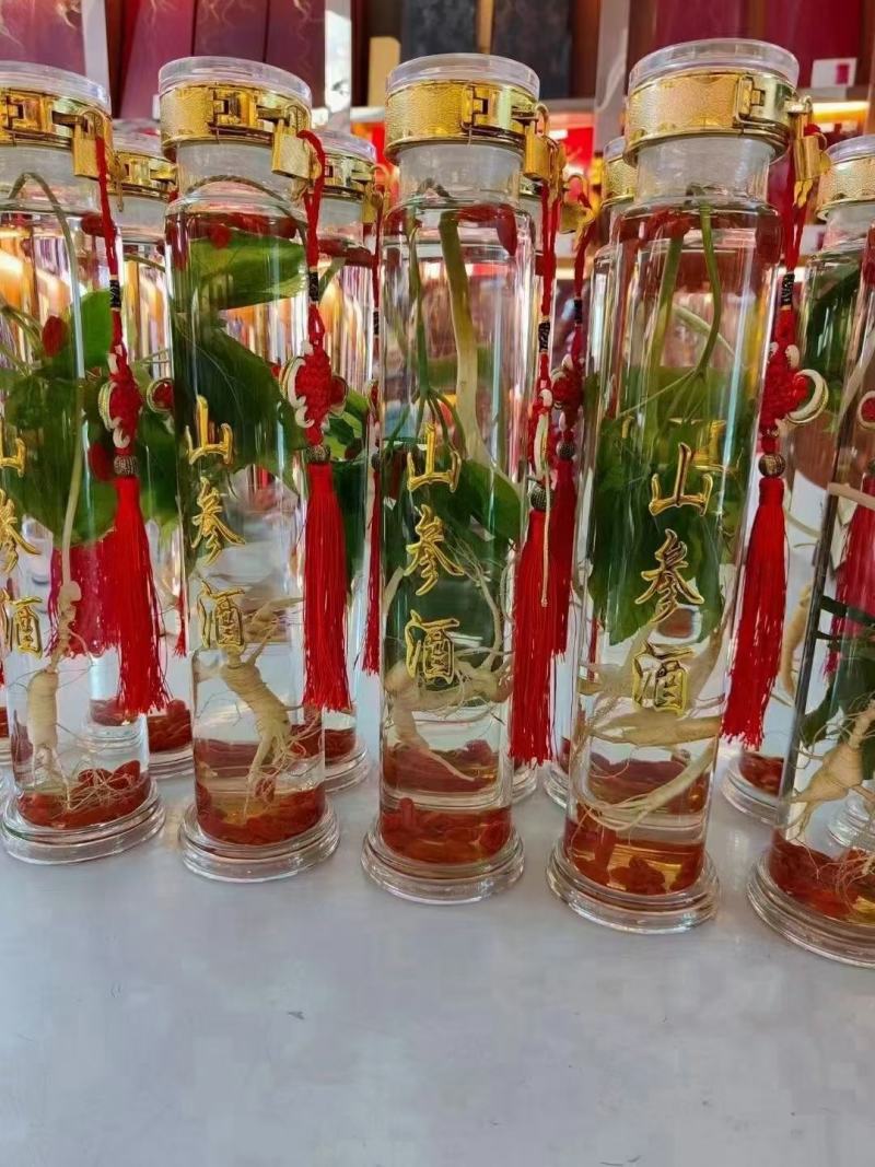 热销老参王人参酒、山参酒，52度纯粮食酿造