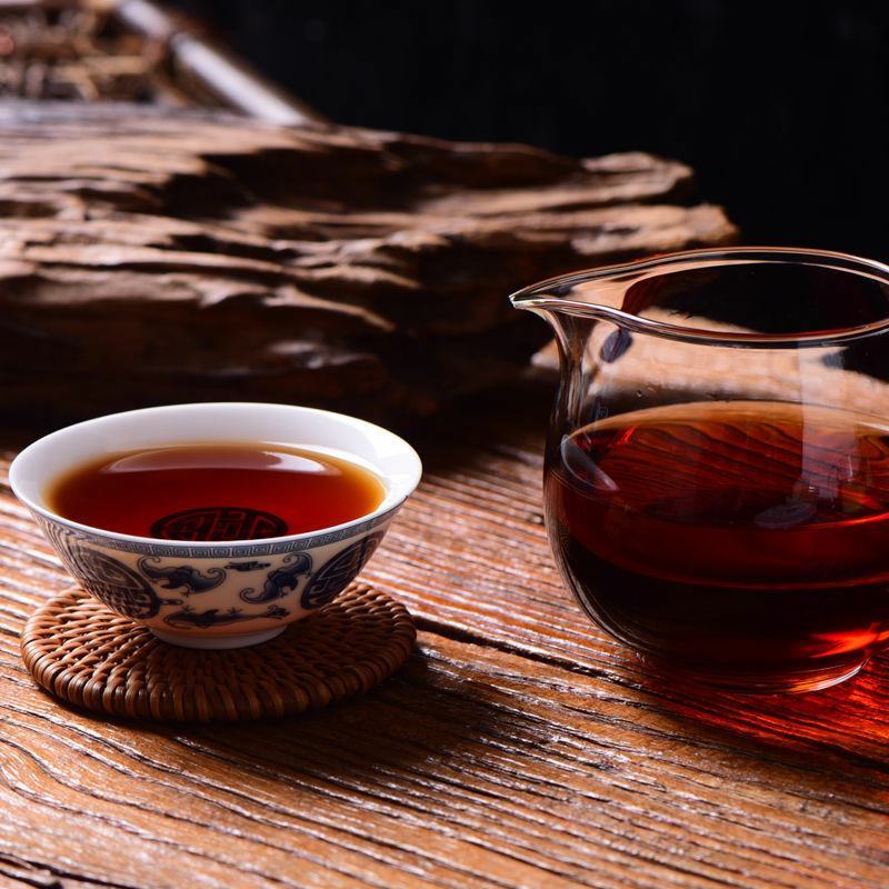 云南普洱茶熟茶饼茶2020年勐海大树茶越陈越香云南七子饼