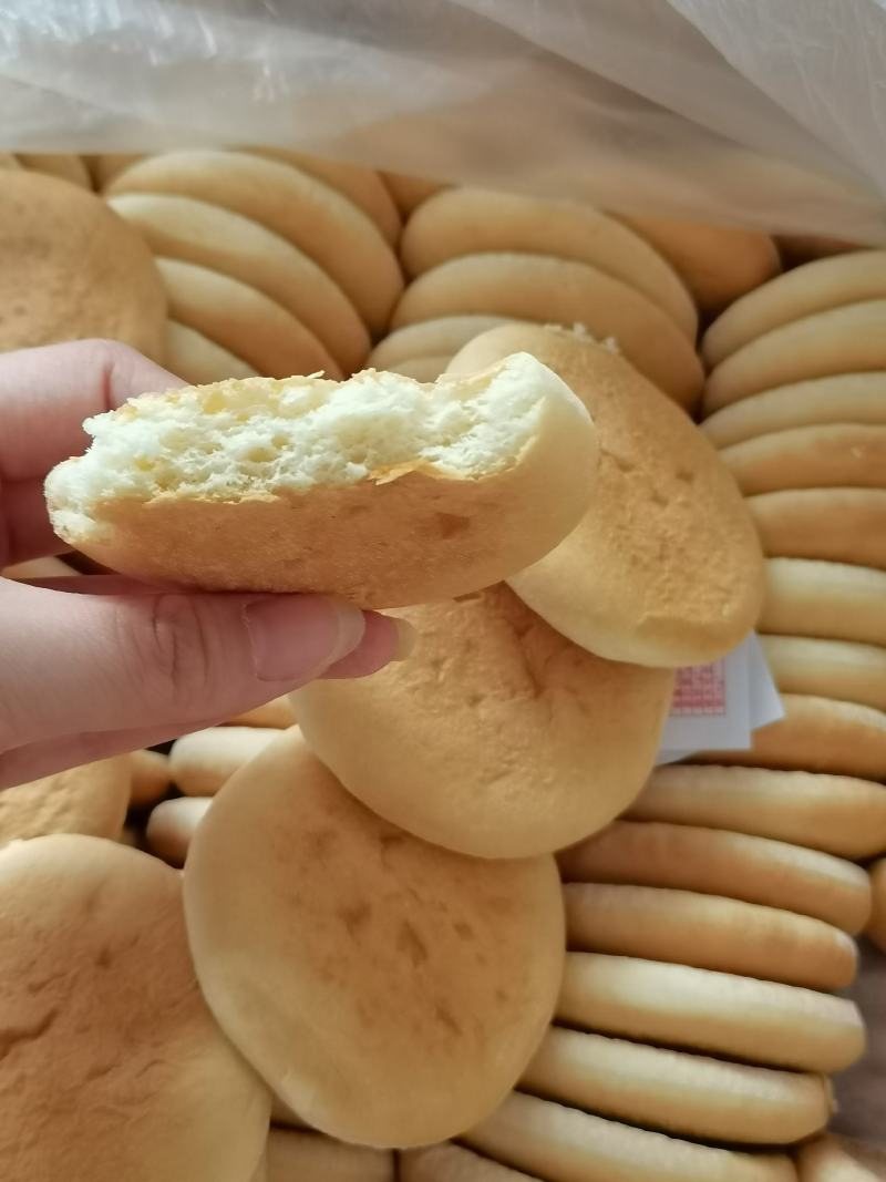 地摊江湖展会批发，老面法饼，一件8斤，240个，老少皆宜