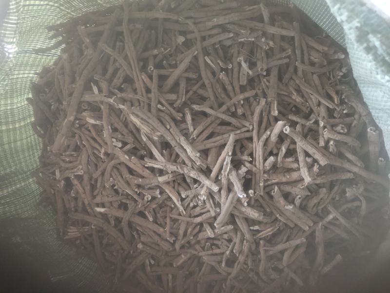 丹皮，粉丹皮，黑丹皮，统货，选条，无硫无农残，高含量，