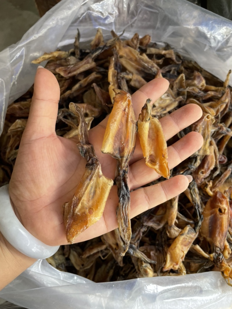 北海华侨船晒鱿鱼筒吹筒灯光鱿鱼仔淡干海鲜干货大号
