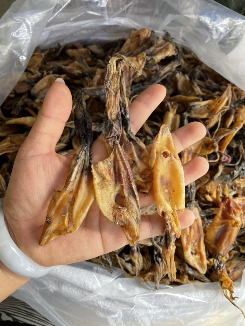 北海华侨船晒鱿鱼筒吹筒灯光鱿鱼仔淡干海鲜干货大号