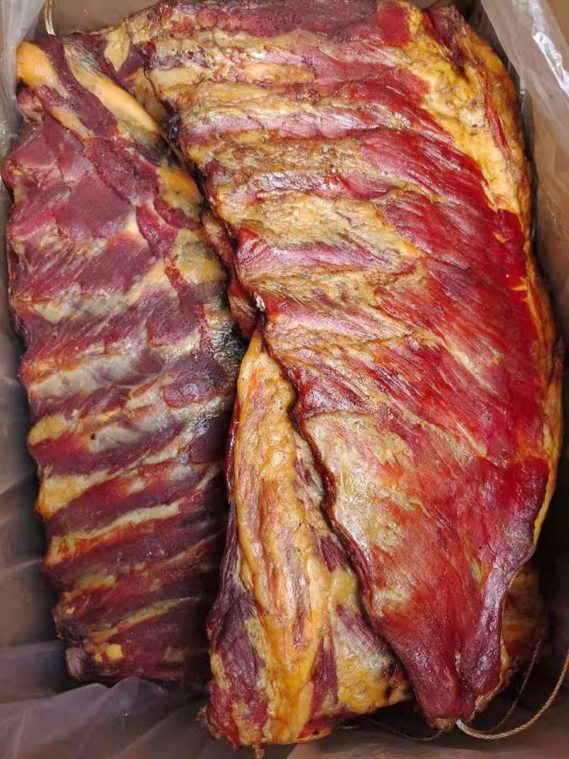 烟熏腊排骨颜色好干度好适合所有人群食用1件60斤常年批发