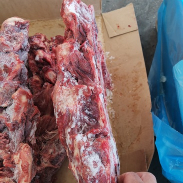 大家好我是河北省河间市伊彬清真牛副产品，满肉牛脖骨