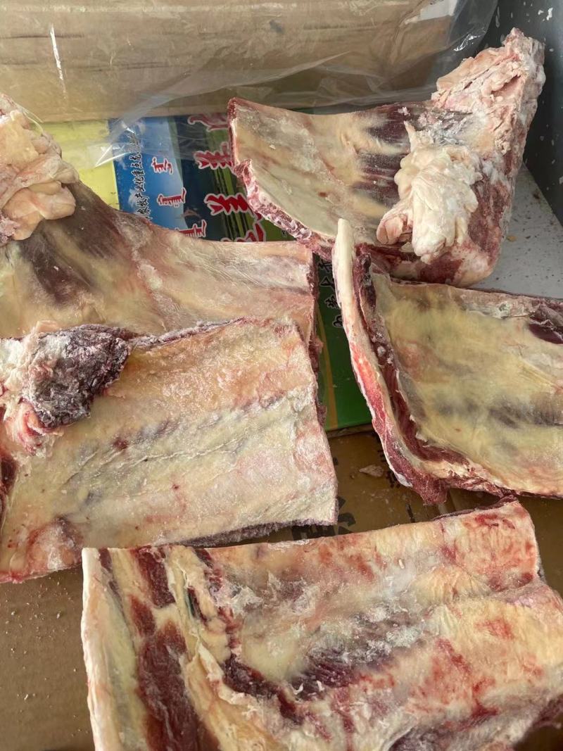 大家好我是河北省河间市伊彬清真牛副产品，牛胸骨