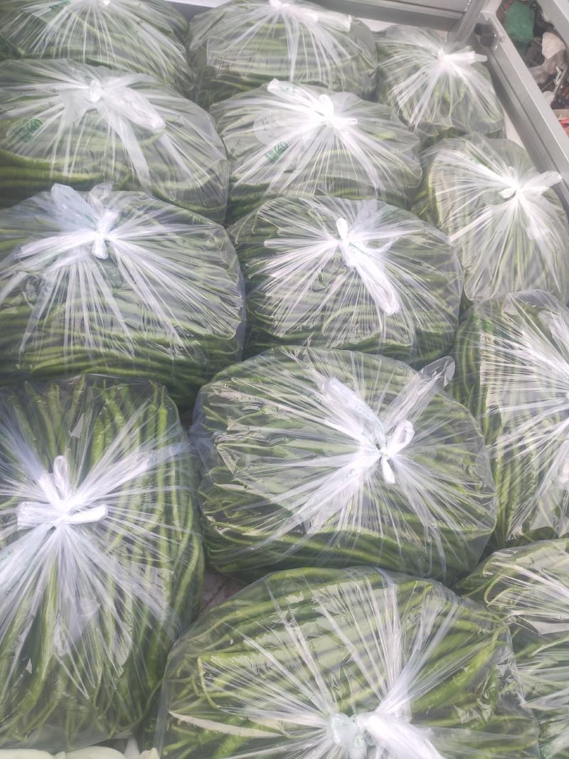 线椒，鲜辣椒，黑条线，青条线，顺直长，大量上市一手货源。