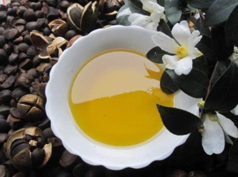 梁河县古韵南甸山茶油了2L装，物理冷榨茶油。