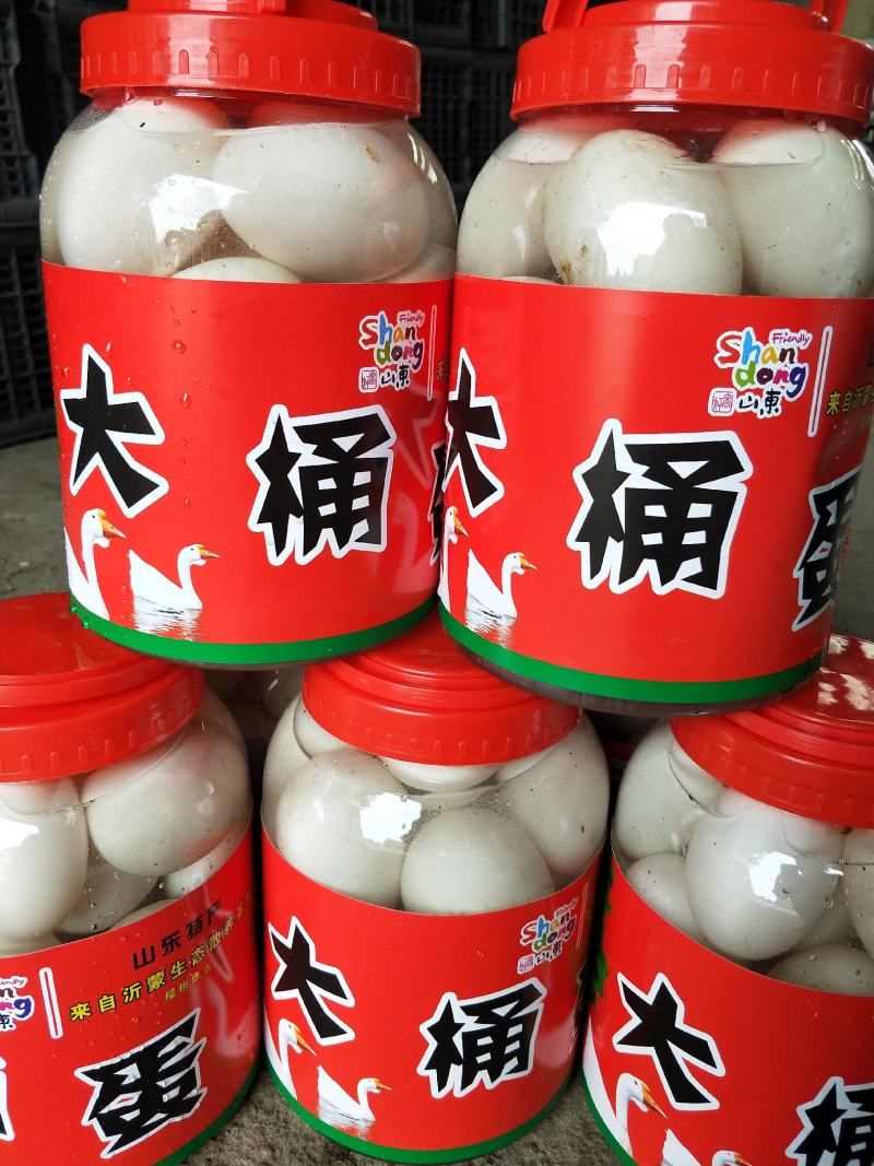 大桶蛋:选用新鲜蛋入桶质量有保证，价格实惠欢迎新老客户。