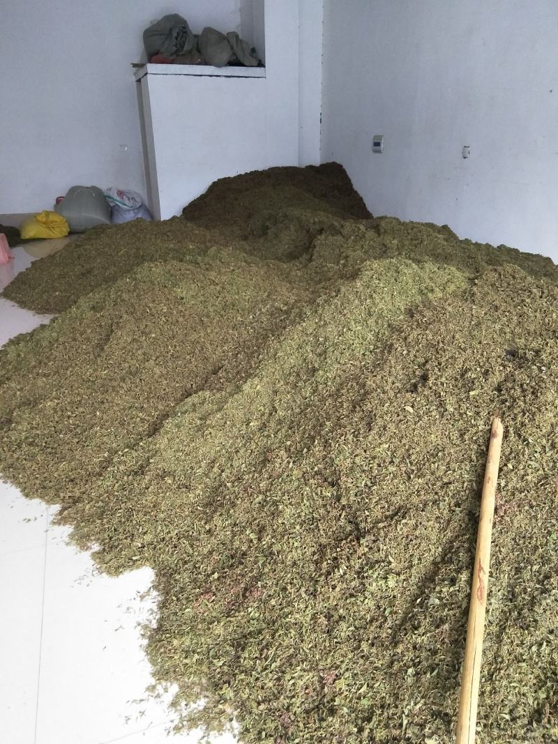 金银花:花瓣、统花、茶花。