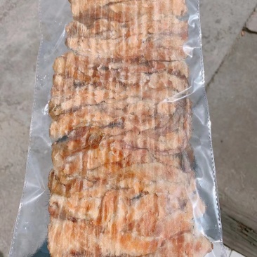 碳烤鱼片常年销售各种干冰海鲜原料，正八经的海鲜工厂