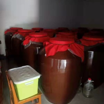 滇韵酒坊云南禄丰广通二级自然水源保护区山泉纯酿粮食酒