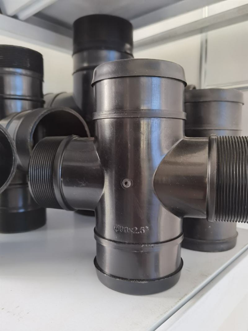 节水灌溉滴灌喷灌管材管件阀门过滤器水肥一体化，厂价直销。