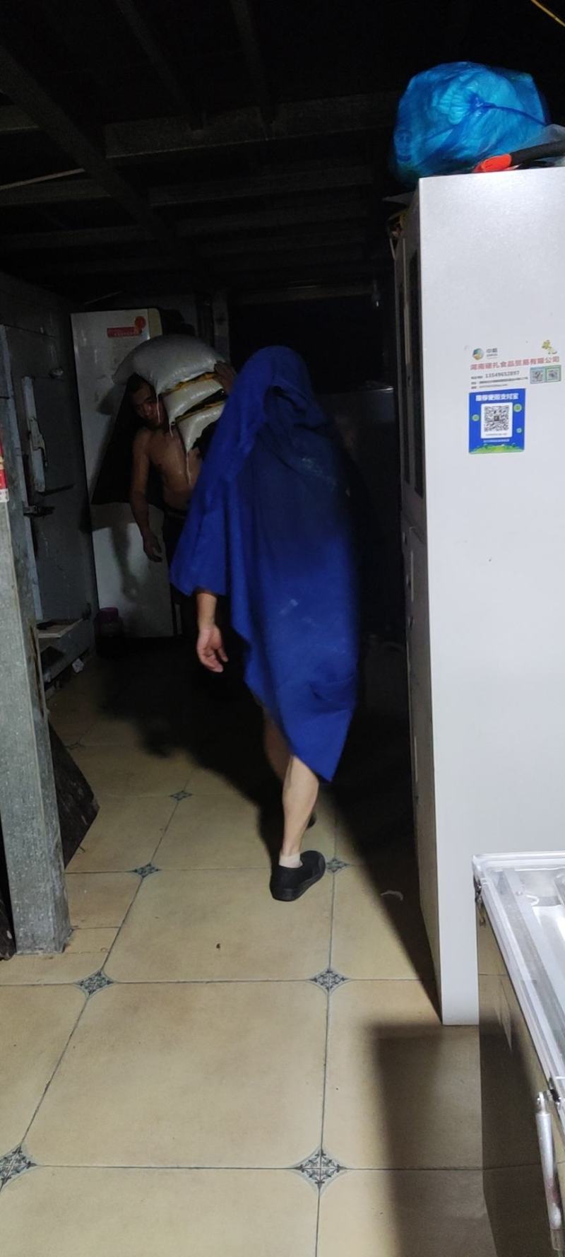 湘乡水府长粒香软大米，口感丝滑，诚信经营。