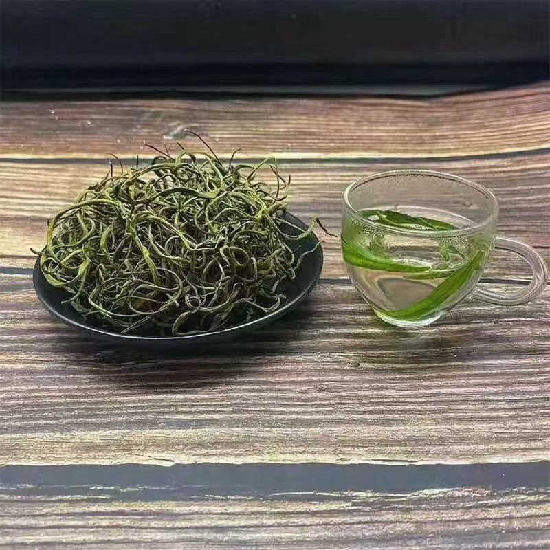 热卖中肾精茶，又称排石茶，男女皆可饮，开水冲服，每天一次