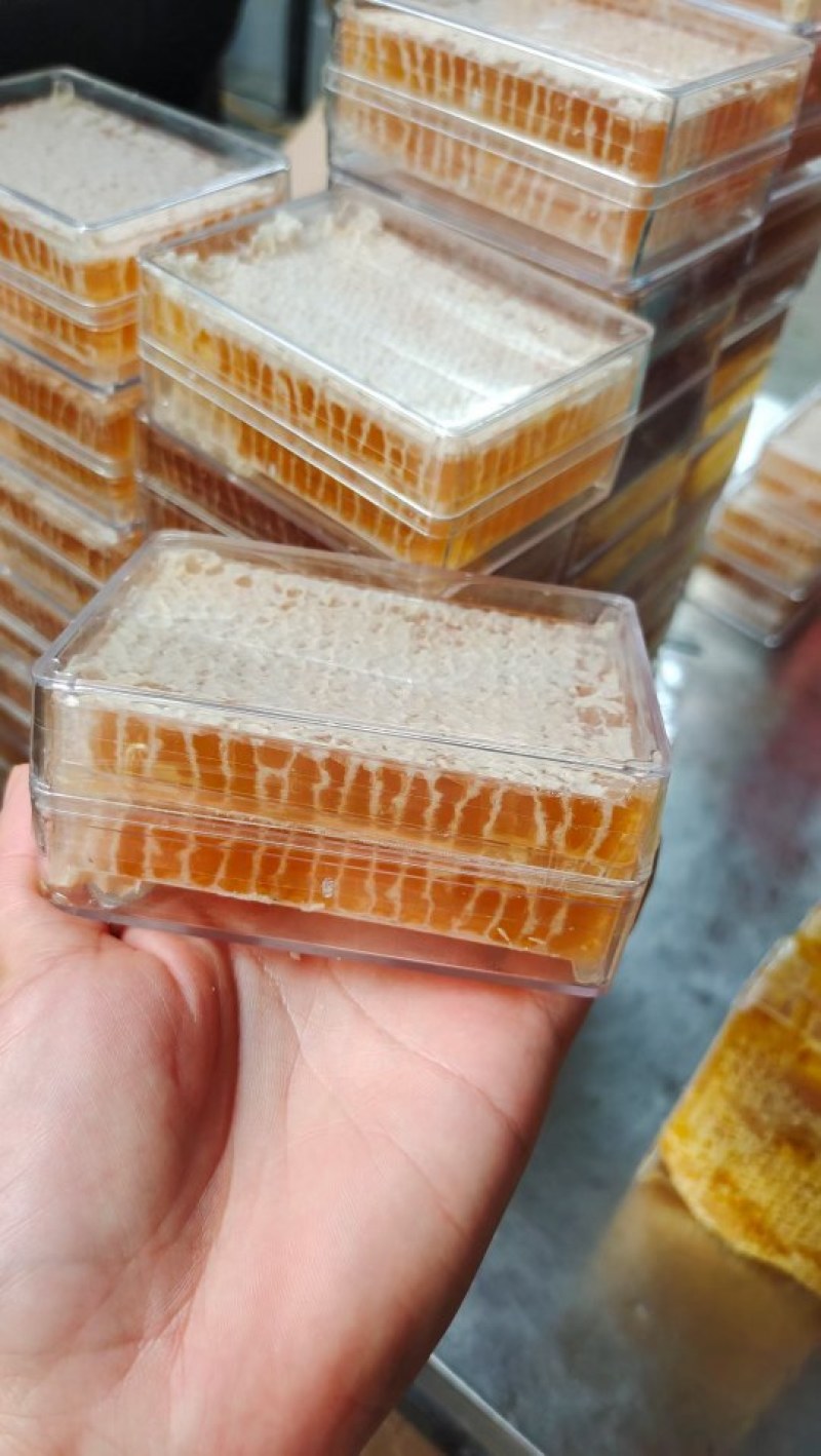 蜂场直销批发蜂巢蜜250克半斤，荆条巢蜜，酒店电商供应商