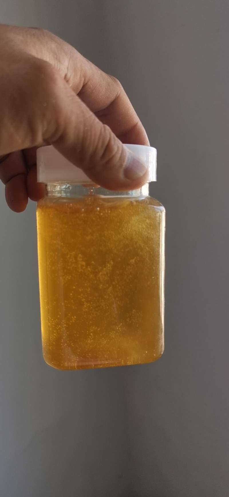 山东苹果蜂蜜大量批发食品药品辅助原料，蜂场批发欢迎咨询