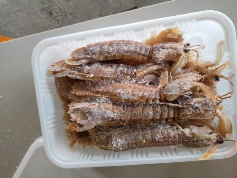 熟冻皮皮虾，一盒一斤装，回去解冻就能吃