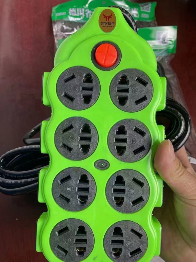 老百姓买母牛省电插板质量好品质好地摊火爆产品