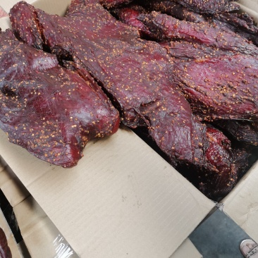 跑江湖地摊展会热卖牛肉味大块肉酱香肉麻辣大块肉五香大块肉