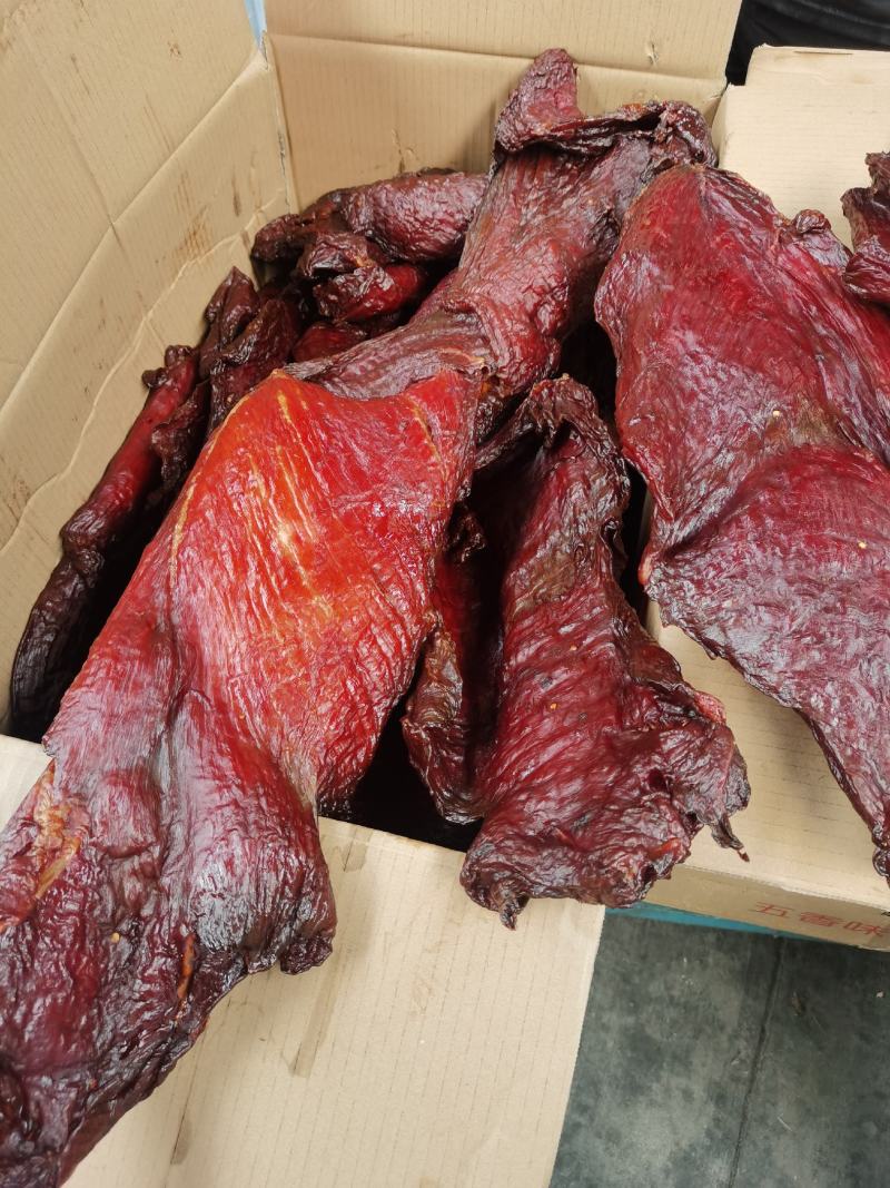 跑江湖地摊展会热卖牛肉味大块肉酱香肉麻辣大块肉五香大块肉